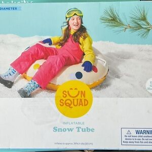 Sun Squad Inflatable Snow Tube. 36” in diameter. Great winter fun